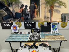 Foram cumpridos 12 mandados de prisão e 30 de busca e apreensão (Foto: )