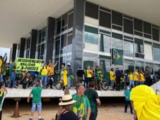 Moraes aponta conduta amigável de PMs do DF e vota por condenações no caso do 8 de janeiro (Foto: Reprodução)